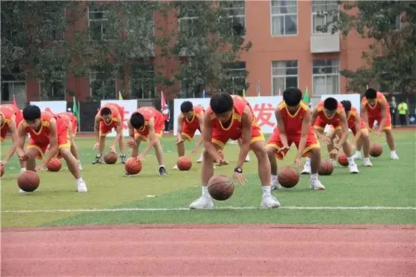 如何借助智能健康工具提高篮球技能和表现_0